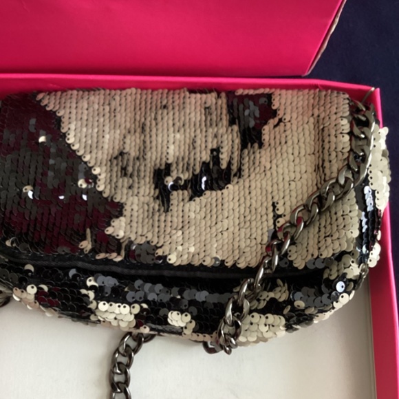 Sequin Handbag - Picture 3 of 3